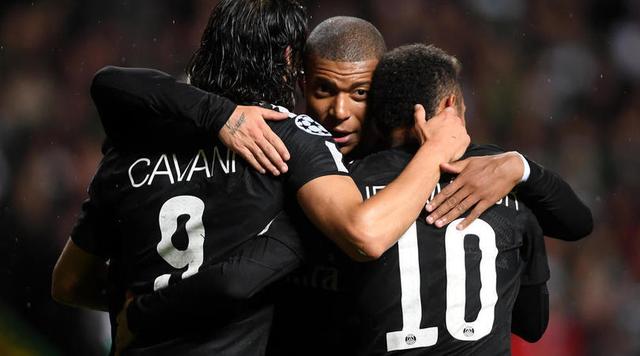 真任骏飞接班人！广东新星两战打服球迷 杜锋新赛季必重用（广东新星两战征服球迷，任骏飞接班人浮出水面，杜锋新季必重用）