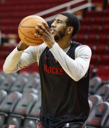 斯帕莱蒂：戴维需要连续踢五场？难道我也得带皇马巴萨五场？（斯帕莱蒂反问：戴维非要连踢五场？那我是不是也得连续执教皇马、巴萨五场？）