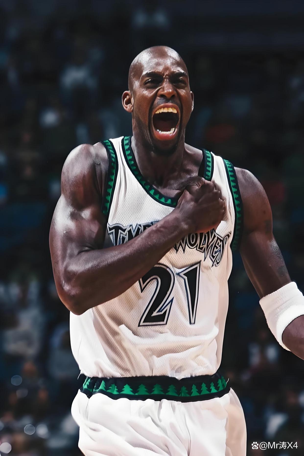 懂球帝2025年11月MVP候选出炉：姆巴佩、哈兰德领衔，莱万在列（懂球帝公布2025年11月MVP候选名单：姆巴佩、哈兰德领跑，莱万入选）