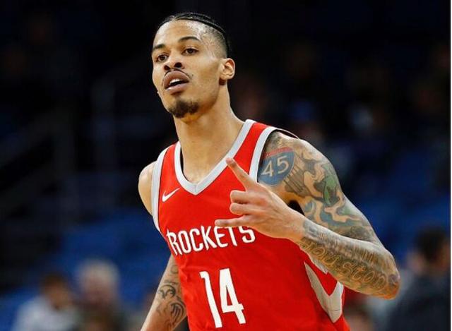 F1阿布扎比排位战报：维斯塔潘强势夺杆，诺里斯第2，皮亚斯特里第3（F1阿布扎比排位赛：维斯塔潘夺杆位，诺里斯第二，皮亚斯特里第三）