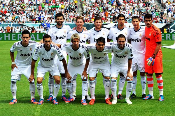 半场战报：海牛1-0三镇，兰克尔-泽补射得分（半场：海牛1-0领先三镇，兰克尔-泽补射破门）