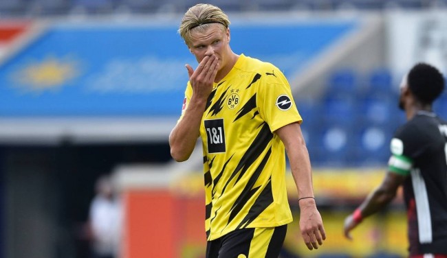 各队补强方案曝光引球迷热议（各队补强计划曝光，球迷议论纷纷）