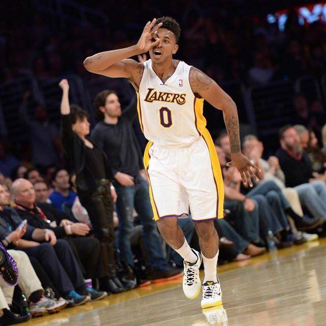 亚冠二级前瞻：万隆平局即可出线，曼谷联提前挺进淘汰赛（亚冠二级前瞻：万隆打平可晋级，曼谷联提前出线）