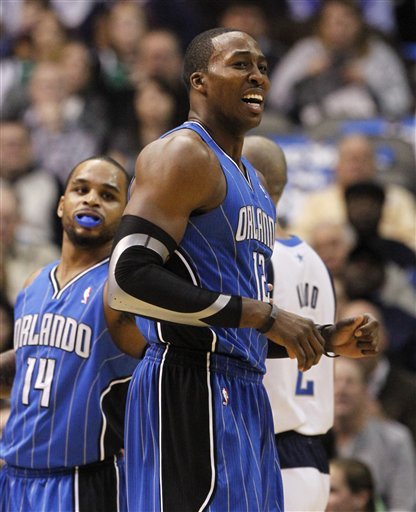 二象性，海港去年进96球刷中超纪录，今年丢44球刷冠军队纪录（两面海港：去年96球创中超进球纪录，今年丢44球创冠军队失球纪录）