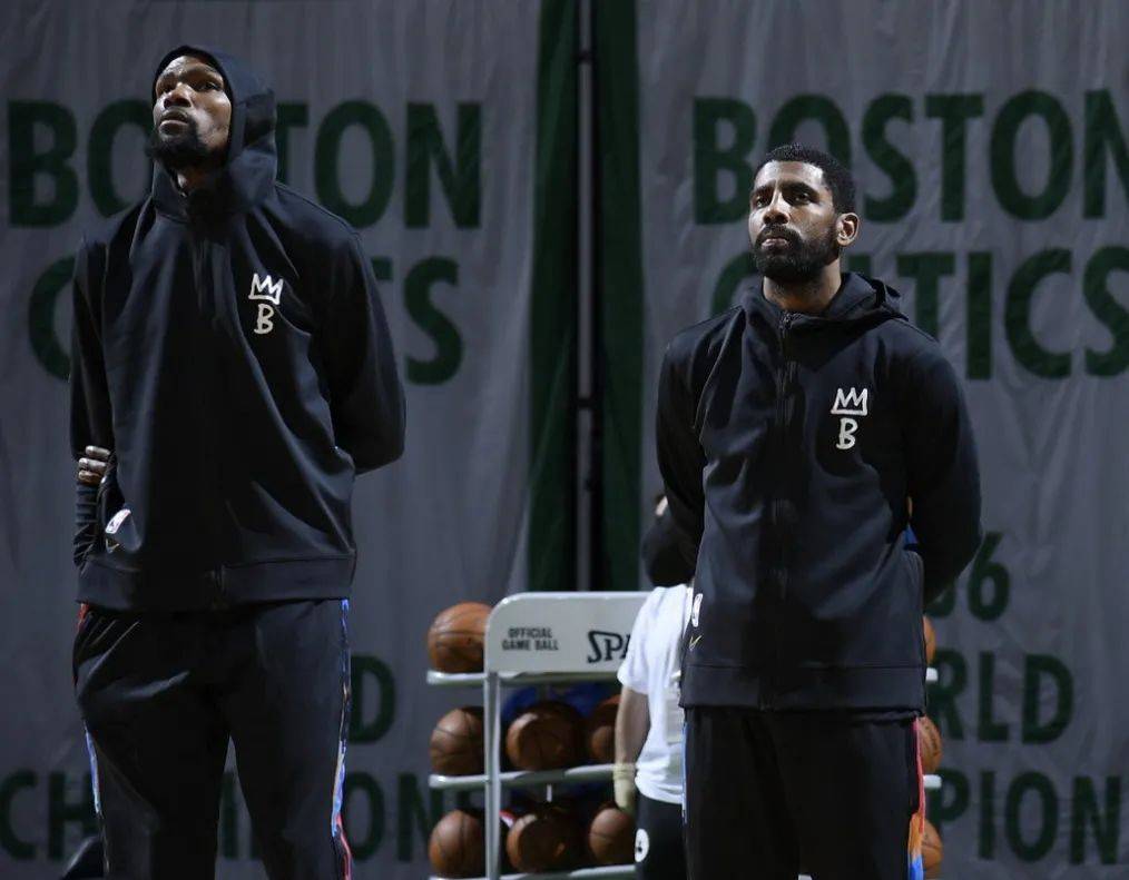 瓜帅赛后的激烈交流？B席：他只是手势夸张，实际没那么严肃（瓜帅赛后沟通被误读？B席：只是动作幅度大，其实没那么严重）