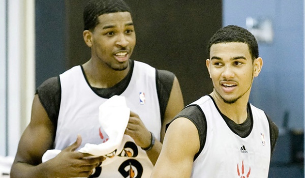 记者：迈阿密国际正在努力留下阿连德，目前双方在谈判（记者：迈阿密国际力争挽留阿连德，双方谈判进行中）